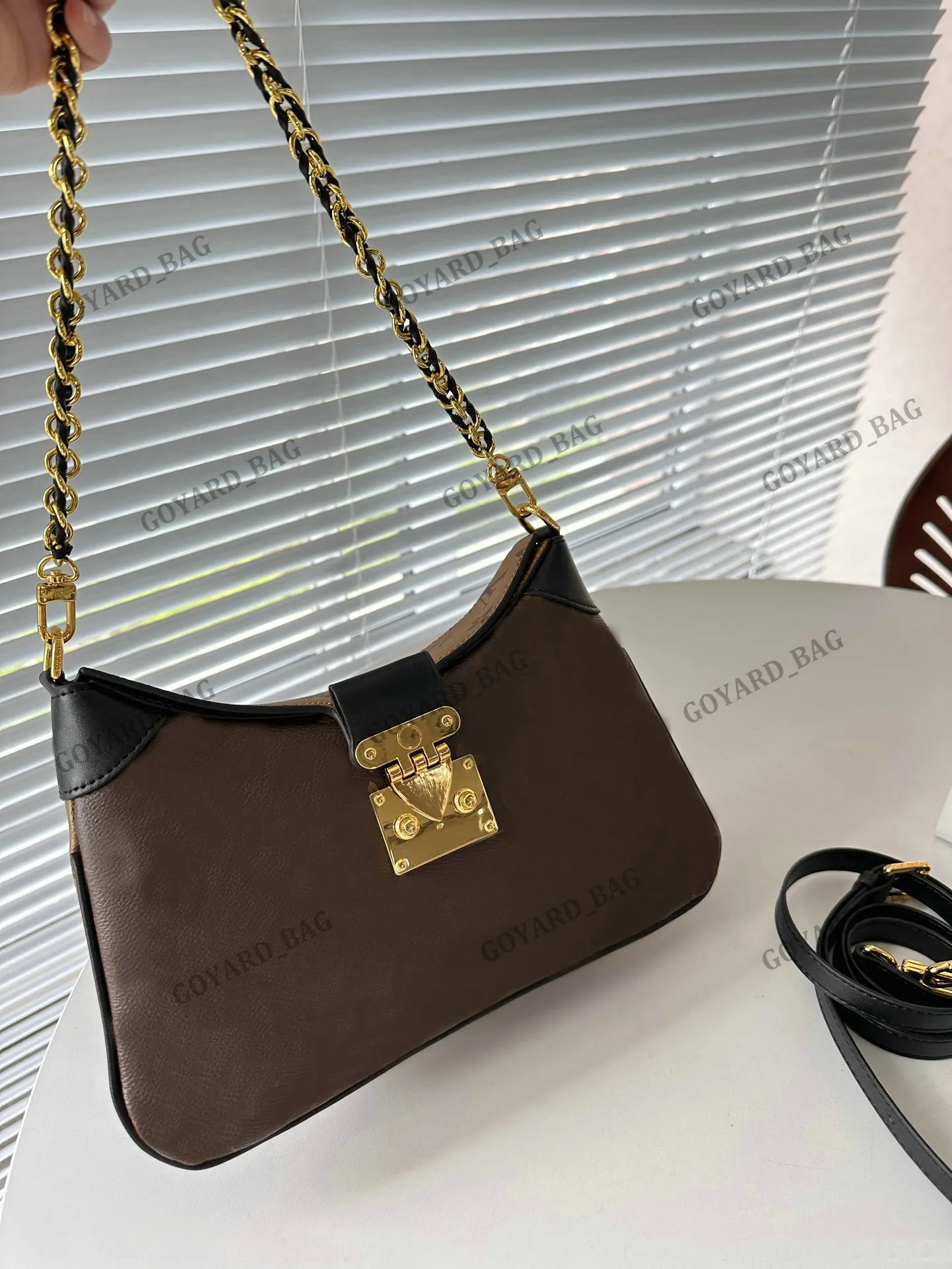 2023 디자이너 여성 Hobo Twinny Bag Luxury Luxurys Monograms Flap S-Lock Underarm Purse Braided Chain Hands Bags M46659 AUTRES THIONES 핸드백
