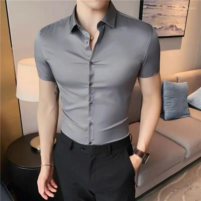 Erkekler için Erkekler için Sıradan Gömlekler ve Bluzlar Kısa Kollu Düğme Moda 2023 Yüksek Kaliteli Serin Adam Toplar Sosyal Kore Stili S Kas Giysileri