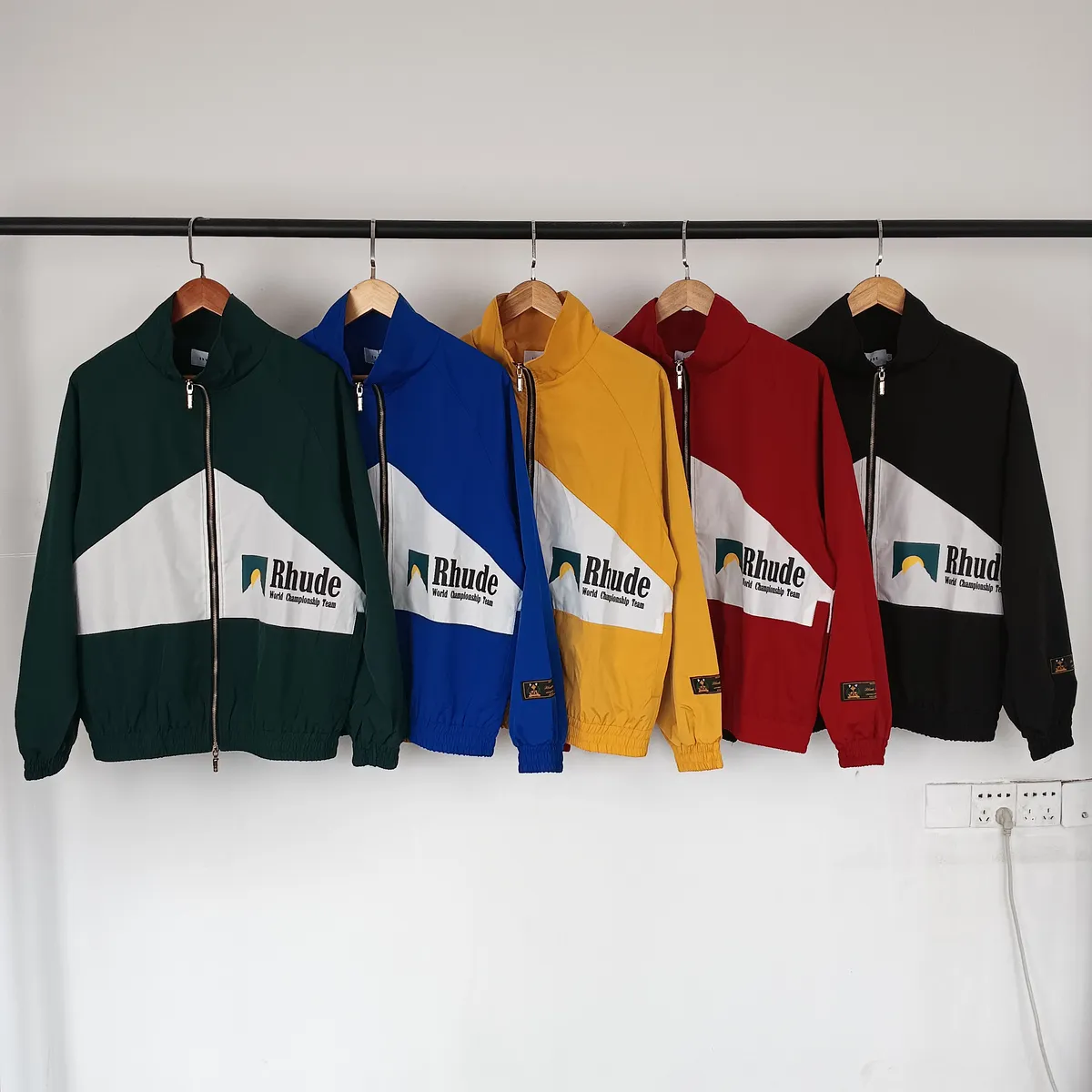 23SS Fashion New Mens Designer Sport Jacket Retro Color Baseball Slim Stylist Classic Casual Women Windbreaker Outerwear Zipper Hoodies Rhude Mens Jackets Coats From 36 36 DHgate