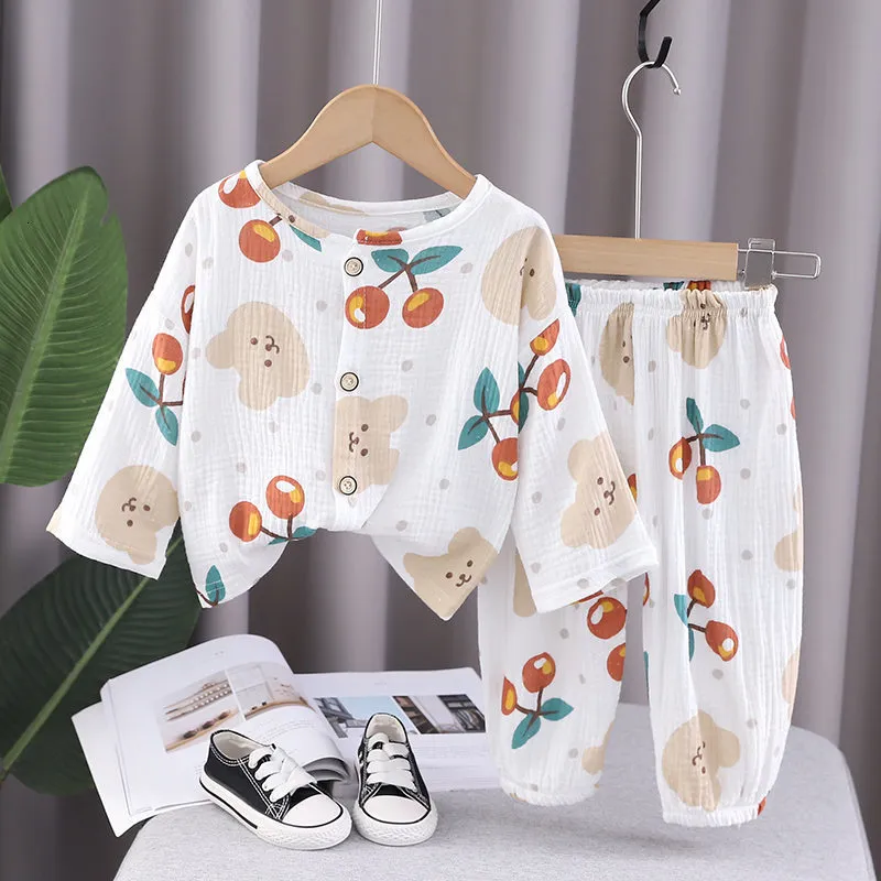 Pigiama Bambini Neonati maschi Ragazze Cartoon Printe Manica corta Top Camicie Pantaloncini da notte Pigiama per bambini Set 2 pezzi Costumi casual per bambini 230605