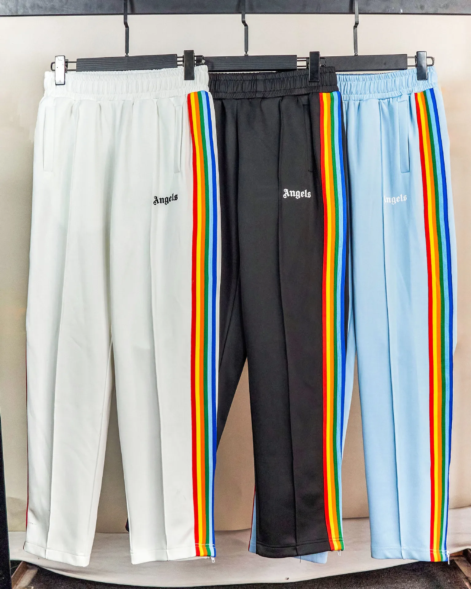 Which are the best and comfortable types of track pants? - Quora
