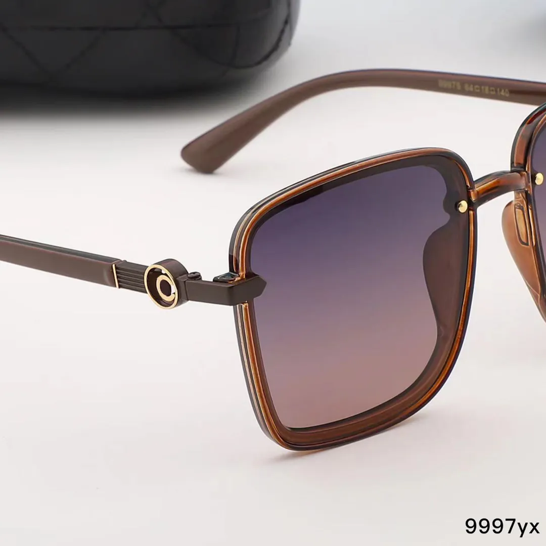 Modedesigner solglasögon man kvinna lyxiga solglasögon rektangelglasögon adumbral färg full ram valfri toppkvalitet 9997