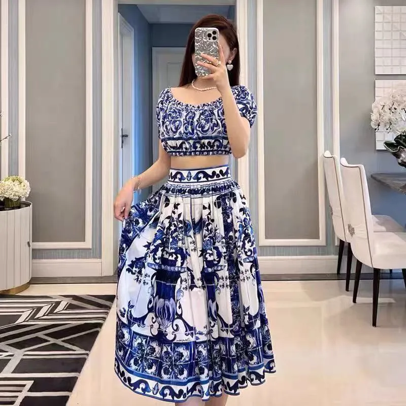 fashion world skirts and dresses History of Skirt