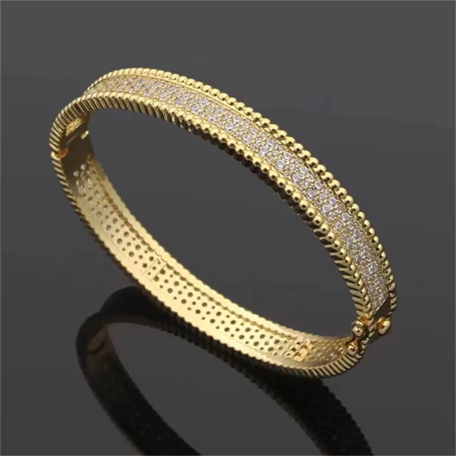 Designer-Schmuck, Glücksklee-Armbänder, individueller Schmuck, Frau, Hochzeit, Mode, eleganter Charme, Sier-Kupfer-Diamant-Gold-Armreifen für Frauen