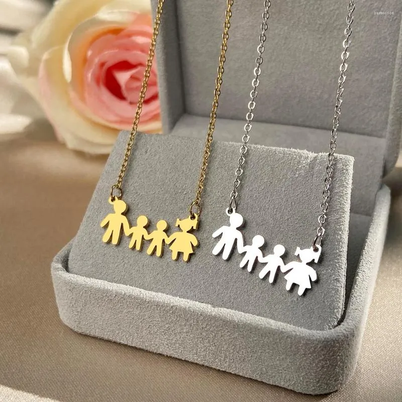 Pendant Necklaces Stainless Steel A Family Of Four People Choker Clavicle Chain Fashion For Women Jewelry Mama's Gifts