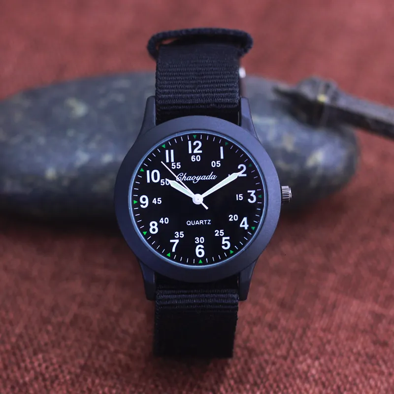 Детские часы Chaoyada Brand Boys Мужчины студенты Учебные времена Quartz Watches Wableptaint Gifts Clock Детские холст модные наручные часы 230606