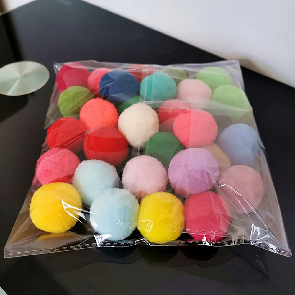 30/50 pçs Brinquedos coloridos de pelúcia para gatos Bola inflável criativa e interativa Bola divertida para gatinhos Brinquedo para mastigar Produtos para gatos Suprimentos para animais de estimação