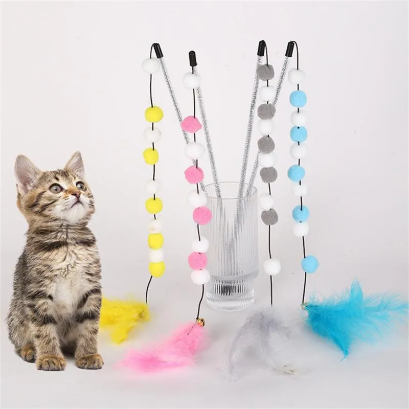Interaktywna zabawka kota śmieszna kolorowa piłka z piórkiem kota