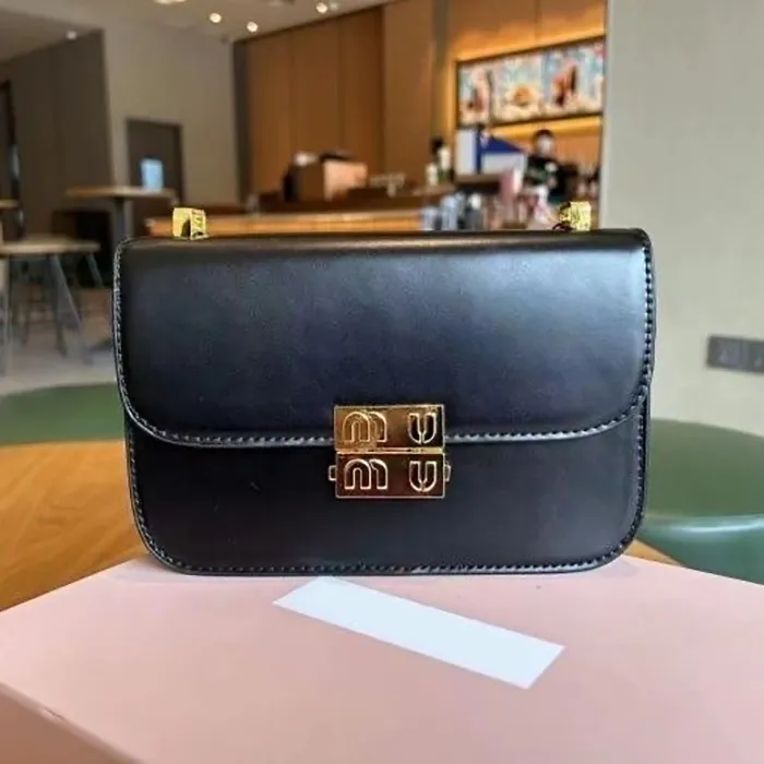 Çanta moda mini lüks çapraz gövde erkekler gerçek deri cüzdan pochette çanta debriyaj flep tote tasarımcı omuz el zarfı kadınlar makyaj