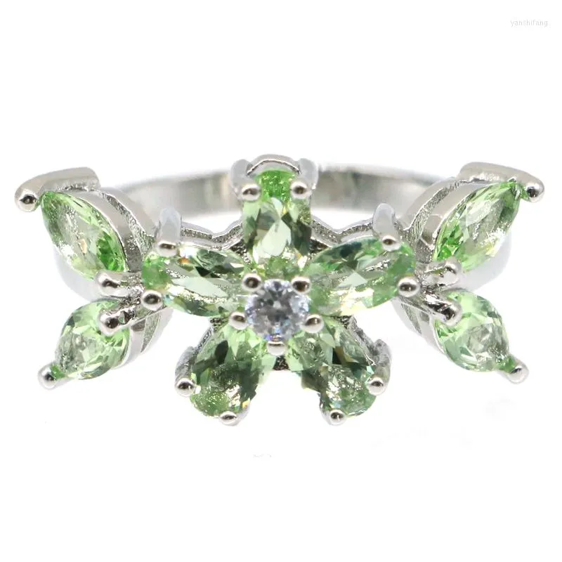 Cluster Rings 22x11mm Lovely Cute 3.6g Green Tsavorite Garnet Gift For Girls Daily Wear Argento all'ingrosso