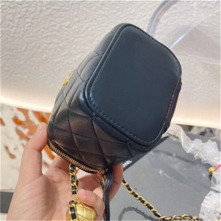 Fashion Luxury Women Mini Cosmetics Bags Wallets Leather Letter Retro Chain Designer Women Cross Body Bag Shoulder Bags Classic Pure Color Handbags