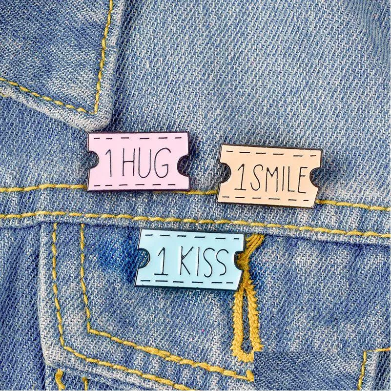 Pins Broschen Cartoon Ticket Smile Hug Pins Emaille Brosche Anstecknadel Abzeichen Modeschmuck für Frauen Mädchen Will And Sandy Drop Delive Dh2Xk