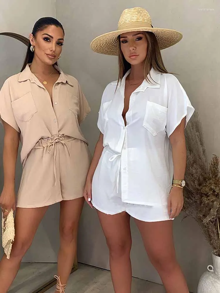 Tute da donna Camicia a maniche corte bianca Tuta da donna 2023 Summer Holiday Style Pantaloncini casual larghi semplici in tinta unita Set da 2 pezzi