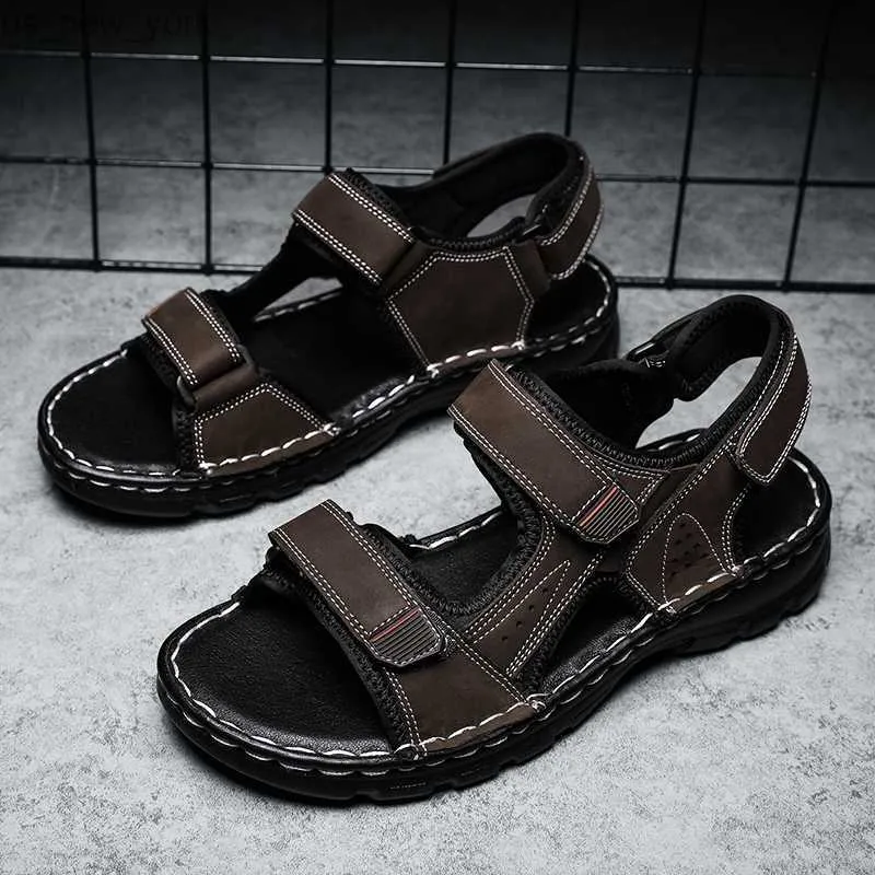 2018 39 skórzany slajd drewniany Sandles męskie męskie męskie sandały Sandalhas Geta Sneaker Outdoor Rzymskie mężczyzn Masaż Buty SLID na L230518