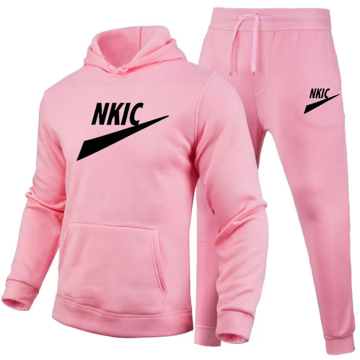 Tuta con stampa LOGO di marca di moda per uomo Felpa con cappuccio rosa e pantaloni della tuta Due pezzi Abiti da uomo Casual Fitness Jogging Set sportivi