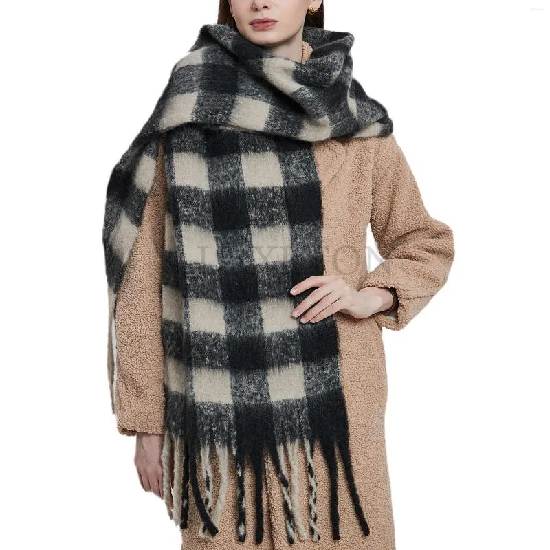 Scarves Classic Plaid Scarf Tassel Thick Shawl Diamond Women's Winter Long Pashmina Knitted