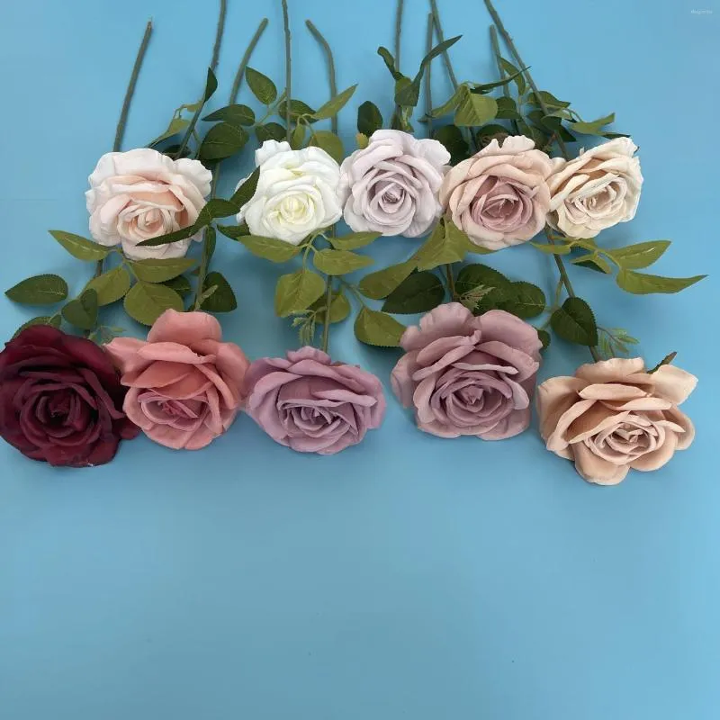 Fleurs décoratives 10pcs Simulation Automne Rose Branche Velours Fleur Artificielle Guirlande De Mariage Décoration Home Party Fond Décoration Murale