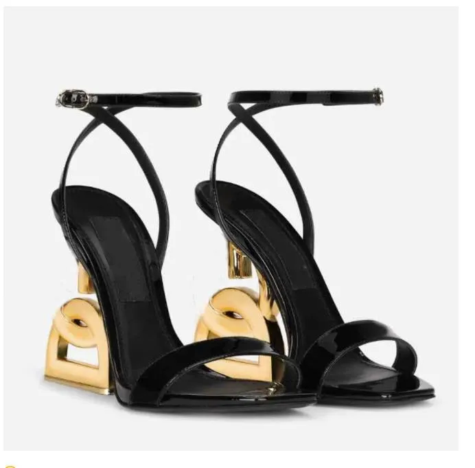 2023 Élégantes sandales pour femmes Kara Sandales de luxe en cuir verni en forme de D et de chaussures à talons hauts de gladiateur de mode en forme de G La mariée montre un charme sexy en été avec Box35-42