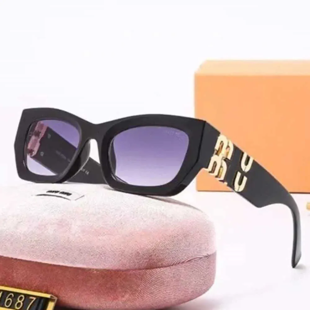 Óculos de sol Miu Luxury para mulheres com lentes ovais resistente à radiação UV400 personalizado retrô para mulheres com armação pequena placa avançada