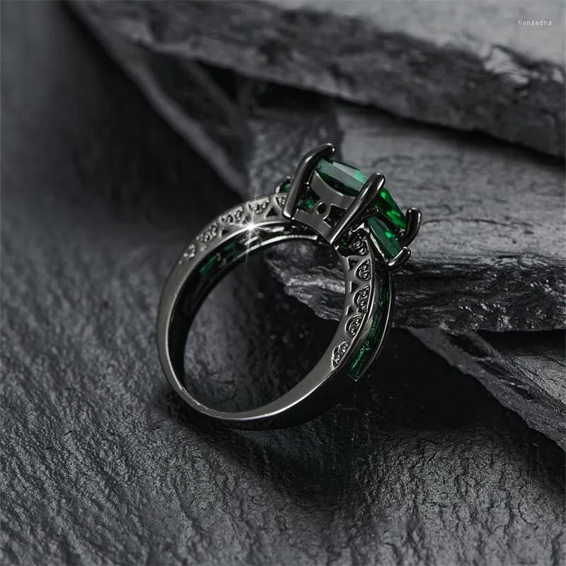 Mens green stone wedding rings deals
