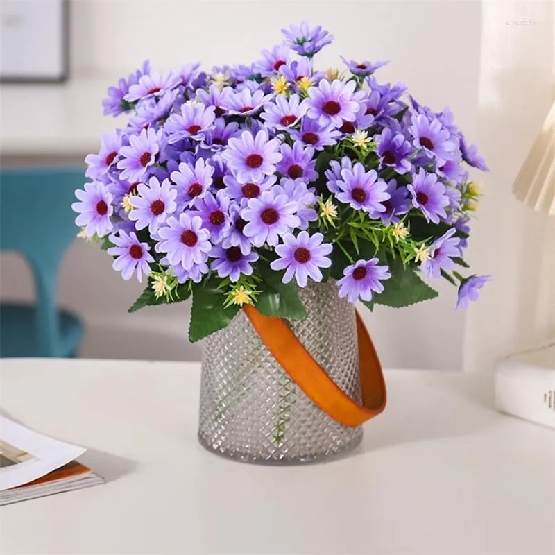 Decorative Flowers 30cm 15 Head Simulated Small Daisies Artificial Silk Bouquet Pastoral House Office Garden Immortal Plants