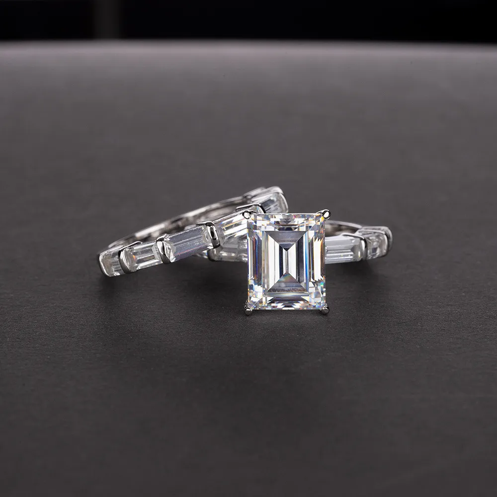 Anello con diamante Moissanite vintage taglio smeraldo da 3 carati Set di anelli di fidanzamento con fedi nuziali in argento sterling 925 originali per gioielli da donna