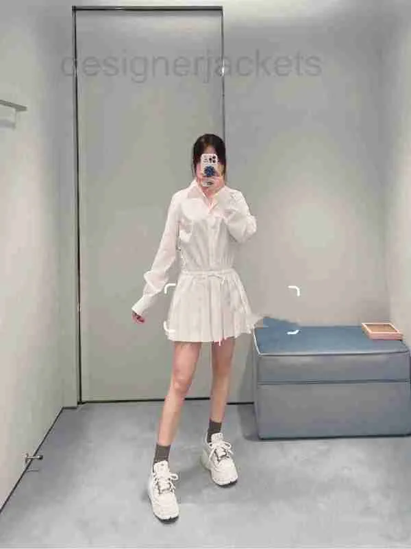 Work Dresses Designer 2023 Summer New French Celebrity Little Fragrance Design Sense Lace up Waist White Shirt Dress N500