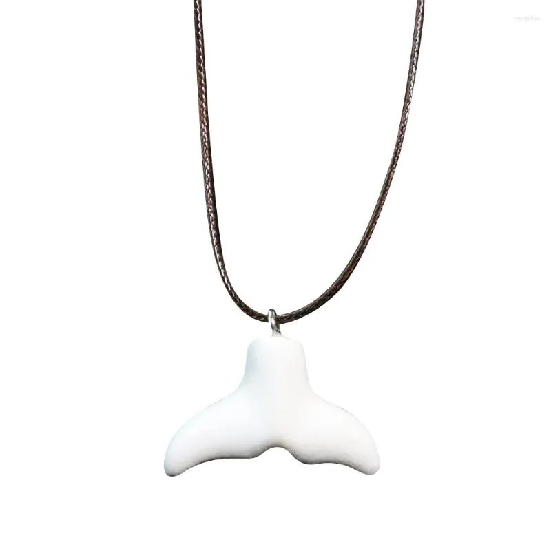 Kolye Kolyeler Moda Beyaz Seramik Takı Kişilik Minimalist Stil Collarbone Balık kuyruğu Kolye Yunus Kuyruk Çift Taze Dekor