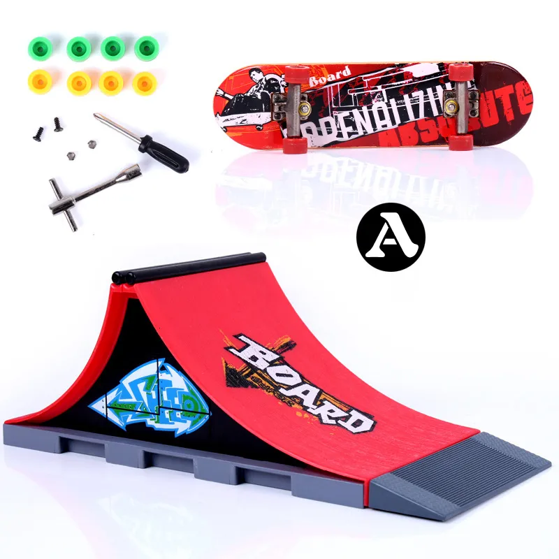 Mini Skate Doigt, Skateboard à Doigts, 6 Pièces Finger Skateboards Deck  Truck Mini Planche à roulettes Skate Boarding Jouets Finger Skate Park  Fingertoy Set pour Enfants : : Jeux et Jouets