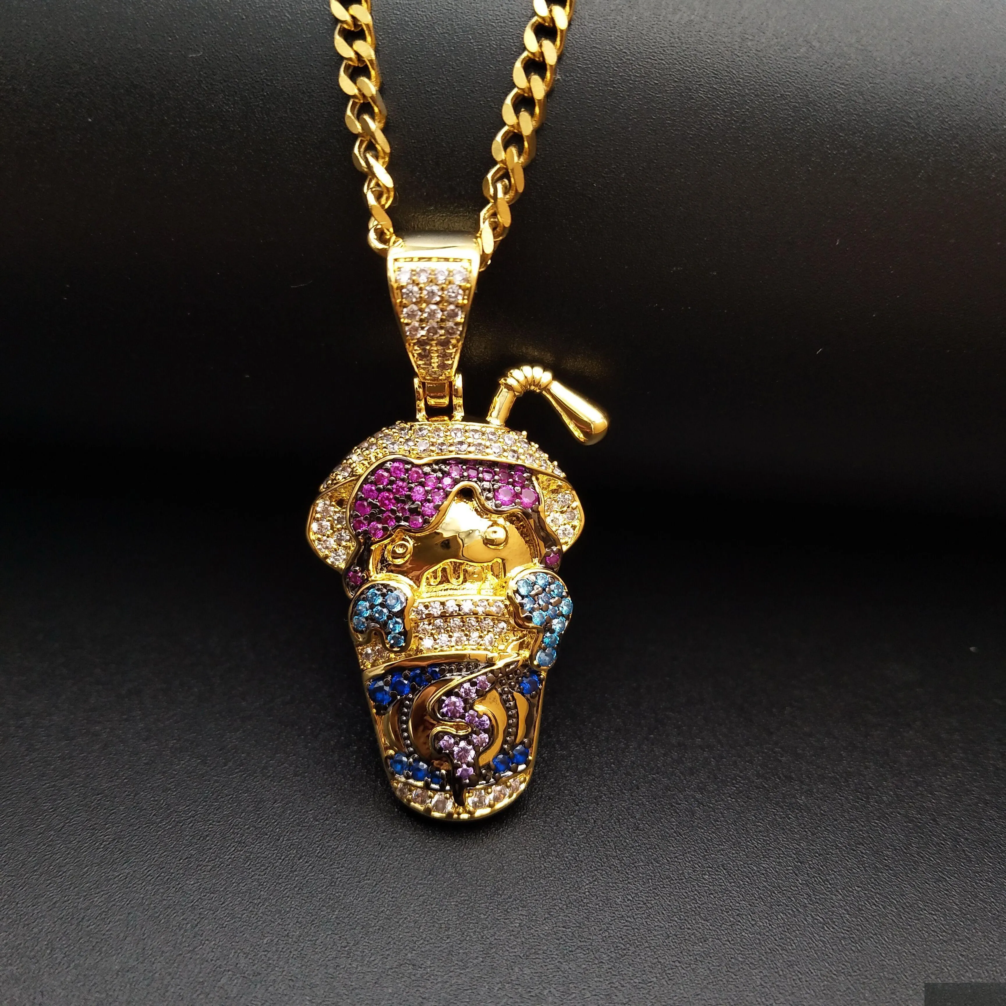 Pendant Necklaces New Fashion Hip Hop Colorf Bling Diamond Gold And White Plated Cartoon Drinks Cup Pendatnt Necklace Rapper Jewelry Dhfo4