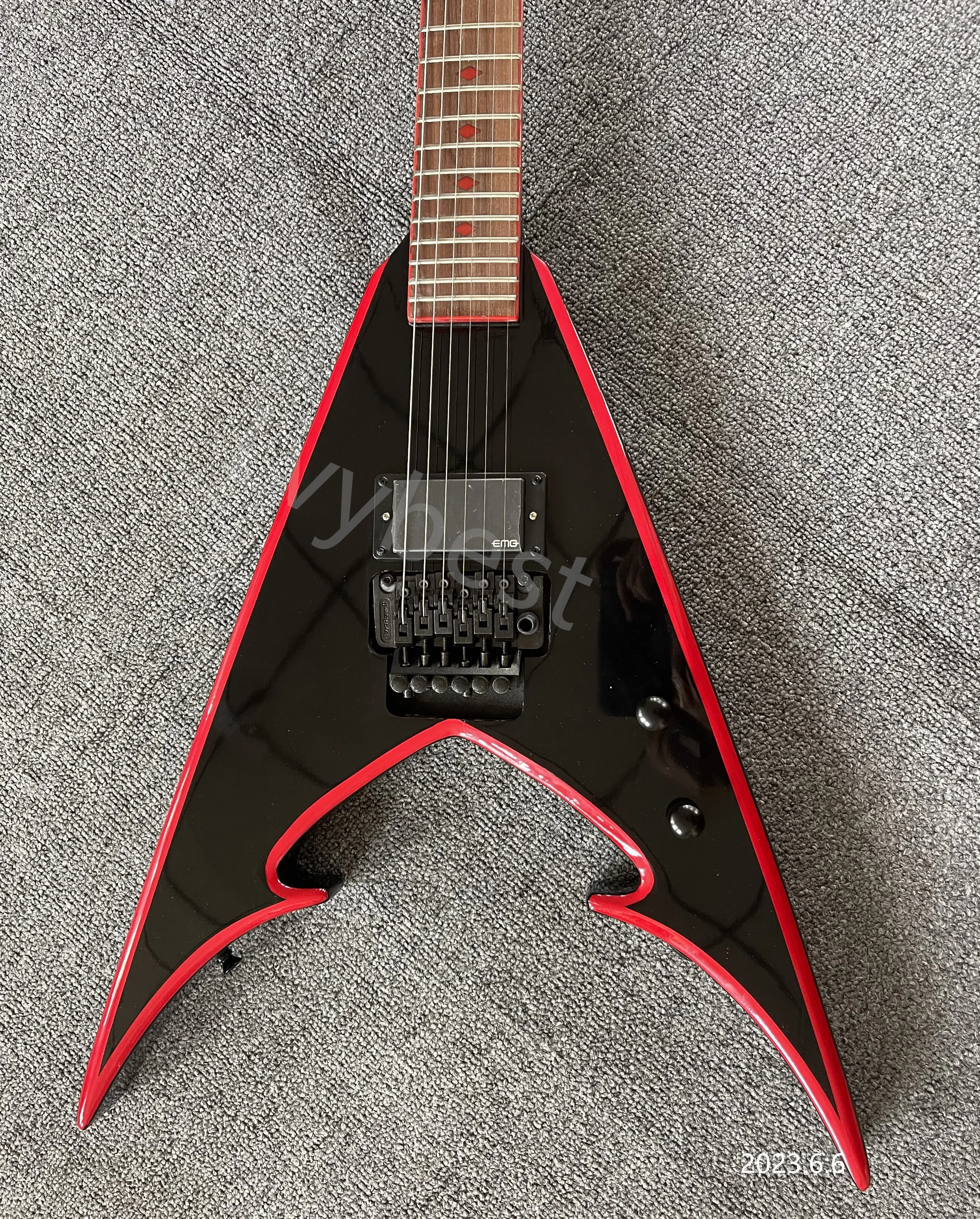 Electric Guitar Black And White Rock Style, Black Hardware Electric Guitar Black And White Rock Style, Black Hardware