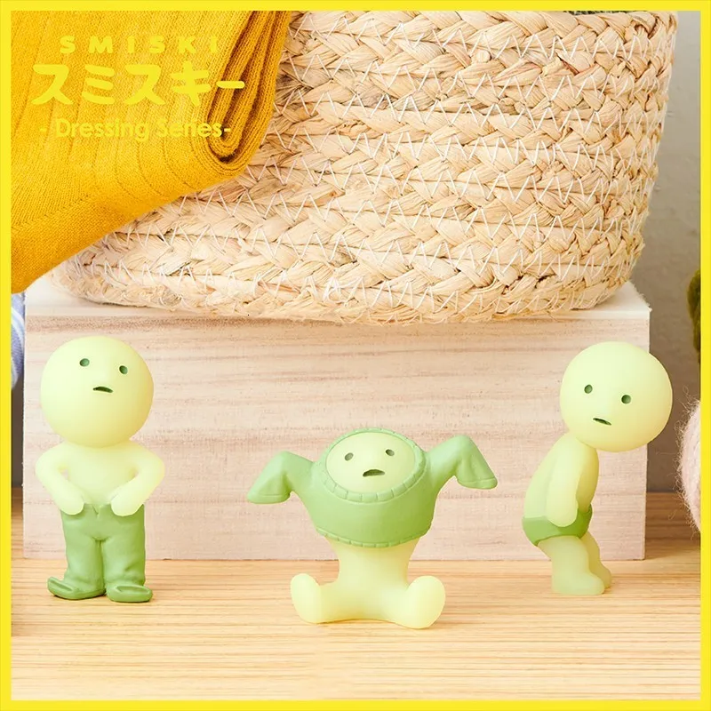 Blind Box Smiski Box Dressing Series Guess Bag Mystery Toys Kawaii Anime Figures Doll Söt figur Desktop Ornament Collection 230605