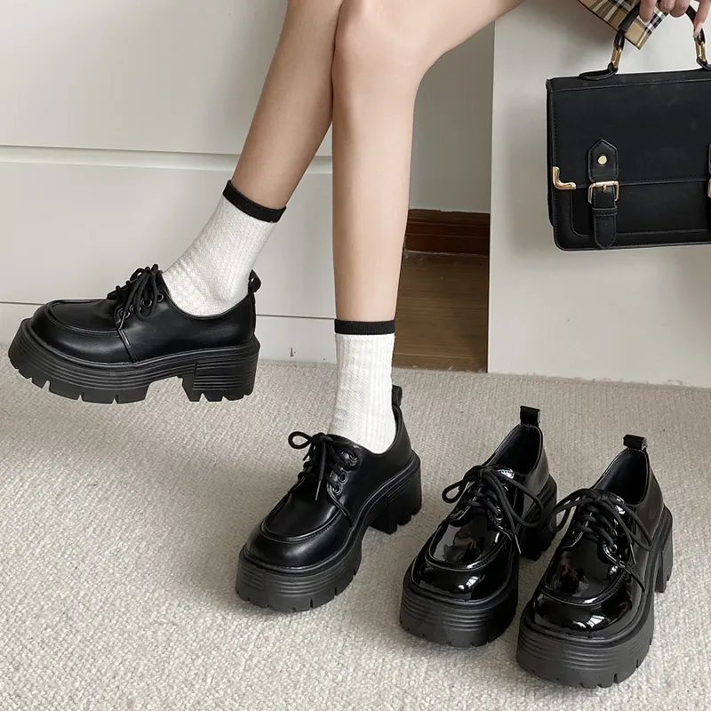 Lucyever Patent Leather Platform Shoes for Women 2023 Spring Castary Lace Up Flats女性黒い太い靴底靴女性