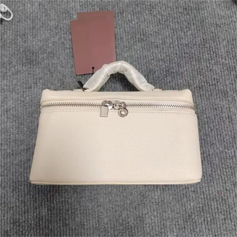 DHgate.com:Loro * Piana tote lunch box top layer LP19 Pouch DHgate.com:Loro * Piana tote lunch box top layer LP19 Pouch