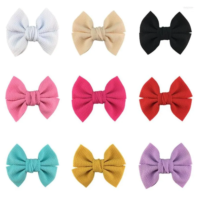 Accessoires cheveux 20 pcs/lot 4.5 '' Seersucker Gaufre Tissu Arc Avec Clip Pour Filles Doux Solide Noeud Boutique