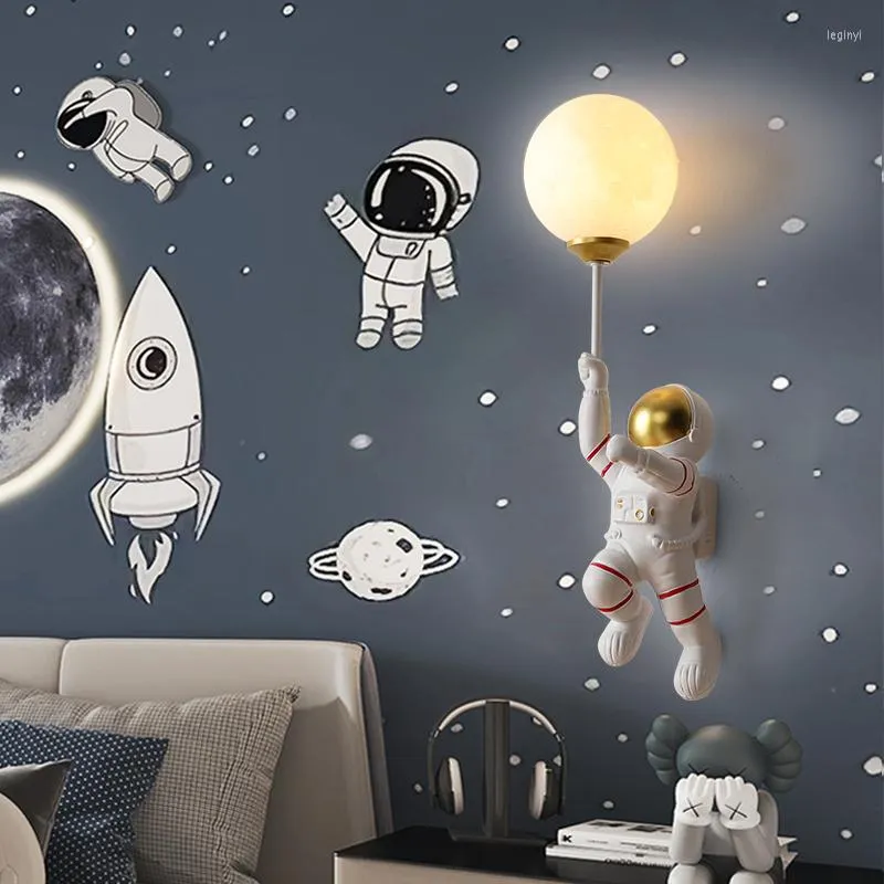 Lampada da parete Cartoon Camera da letto moderna Resina Space Man Luce a LED per soggiorno Decor Bambini Sconce per bambini