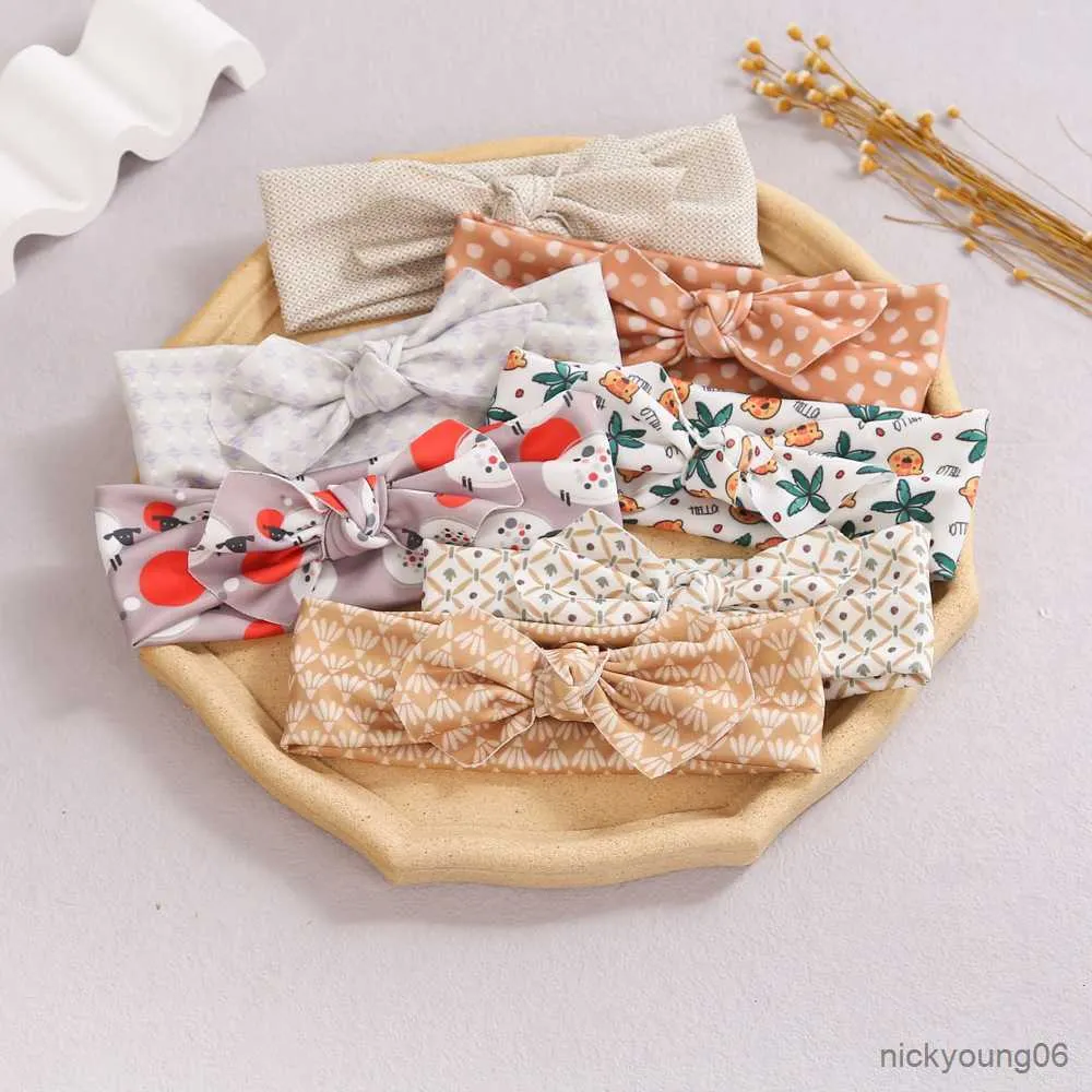 Acessórios de cabelo Novos tiaras de bebê com estampa floral para recém-nascidos tiara de flores para crianças faixa de cabelo de algodão R230608