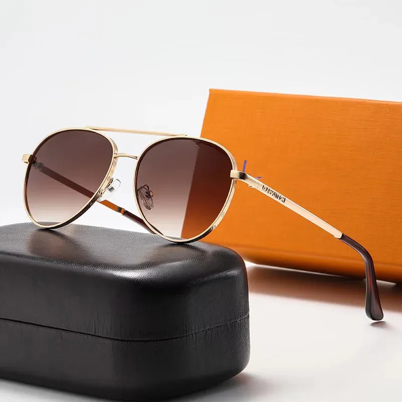 Modedesigner metall oval liten ram solglasögon för män kvinnor vilda utomhusgatan pilot solglasögon för förare företag solglasögon uv400 med fodral