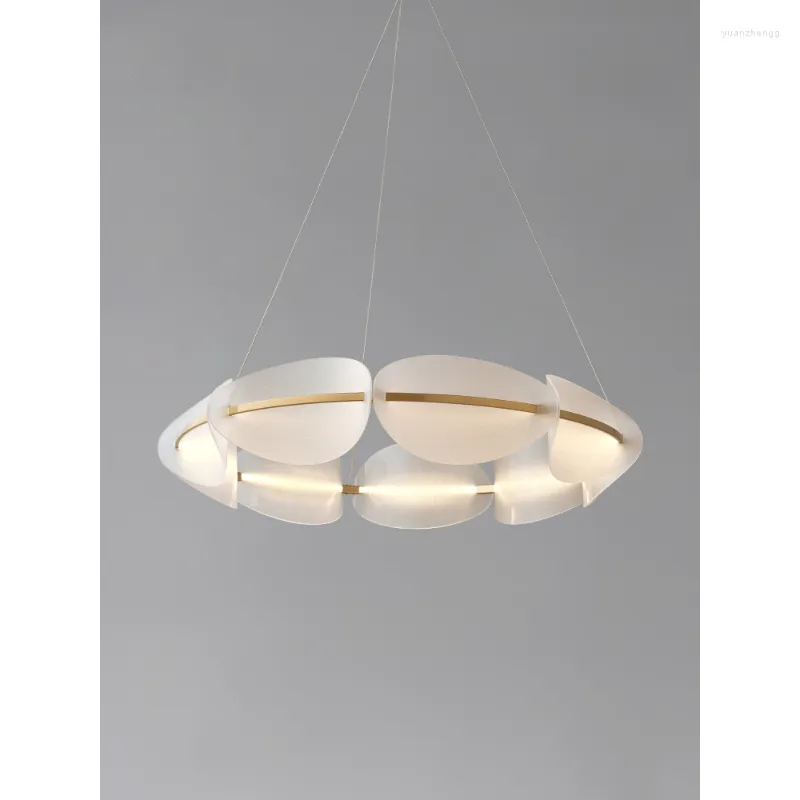 Żyrandole Led Art Chandelier Lampa Lampka Światło Nowoczesne Nowość Płatka Petalu Sypialnia Nordic Deco Jadalnia Wiszę