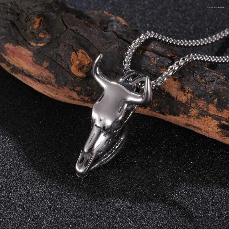 Pendant Necklaces Punk Retro Bull Head Demon Primate Titanium Steel Necklace Gift For Men And Women GL0063