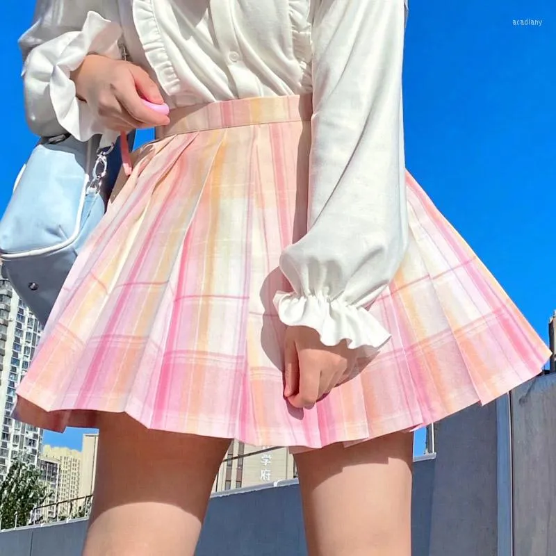 التنانير jk اليابانية متدرجة أصيلة حلوة لطيفة مطوية للنساء 2023 الفتيات Mini Pink Plaid Kawaii A-Line تنورة قصيرة