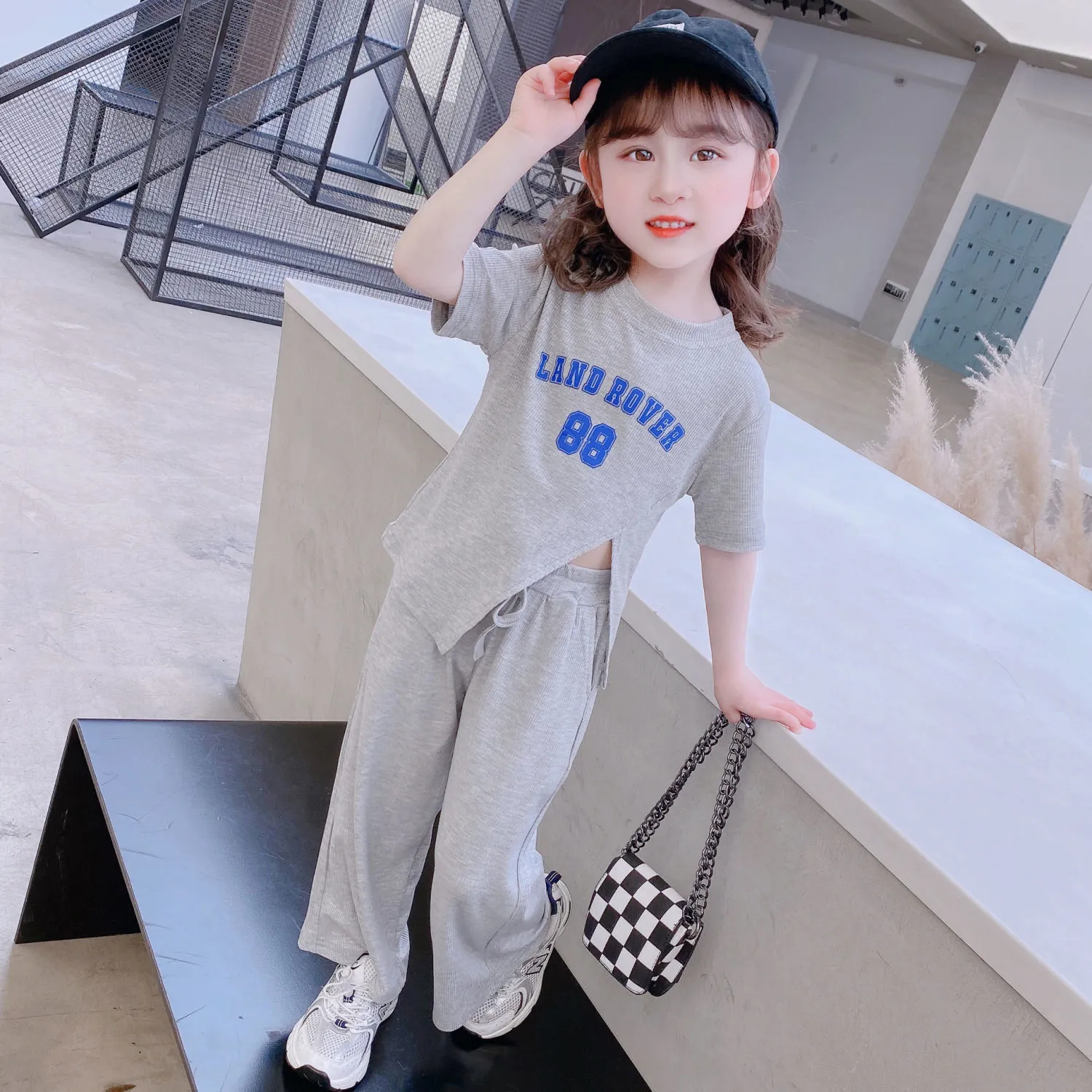 Clothing Sets Childrens Summer Clothes Set Korean Girls Fashion Short Sleeve  Top Casual Flared Pants 312Y 230607 From 10,68 €