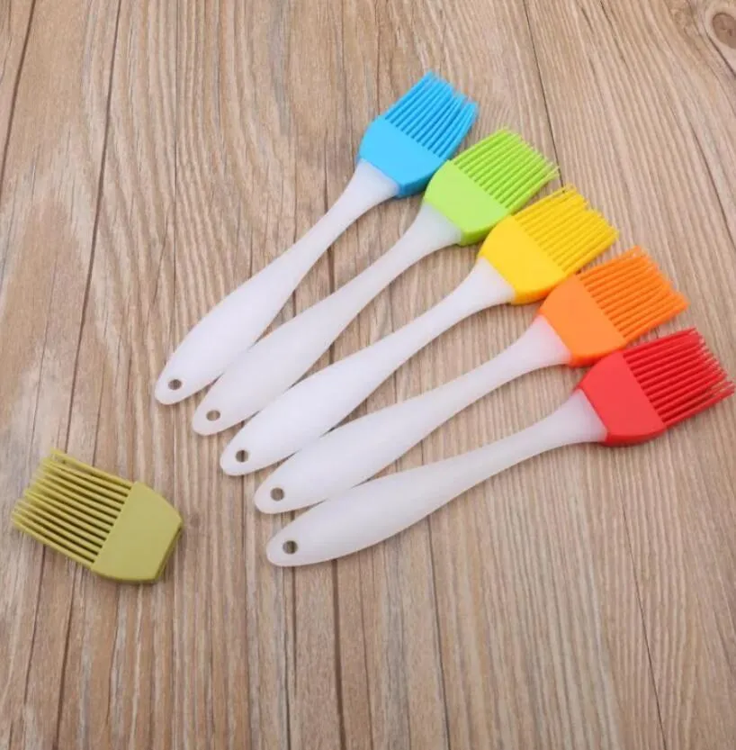 NOUVEAU Silicone Beurre Brosse BBQ Huile Cuire Pâtisserie Grill Alimentaire Pain Badigeonner Brosse Ustensiles De Cuisson Cuisine À Manger Outil Livraison Gratuite i0531