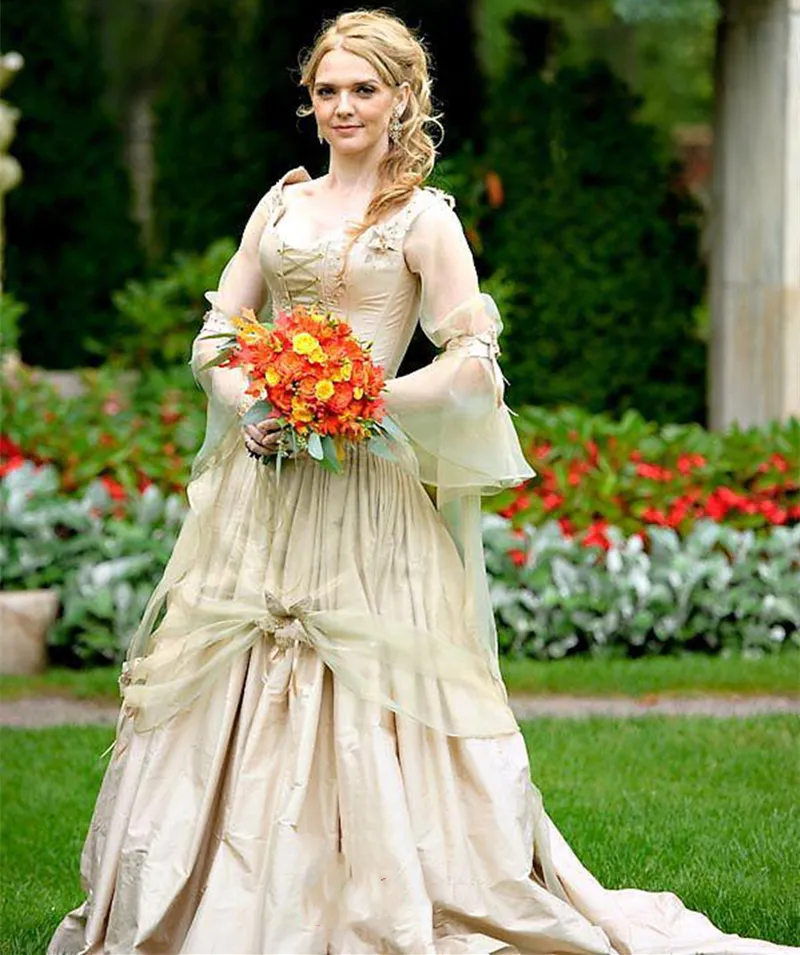 Vintage Victorian Wedding Dresses Champagne Gold... From Chicweddings,  $149.49 | DHgate.Com