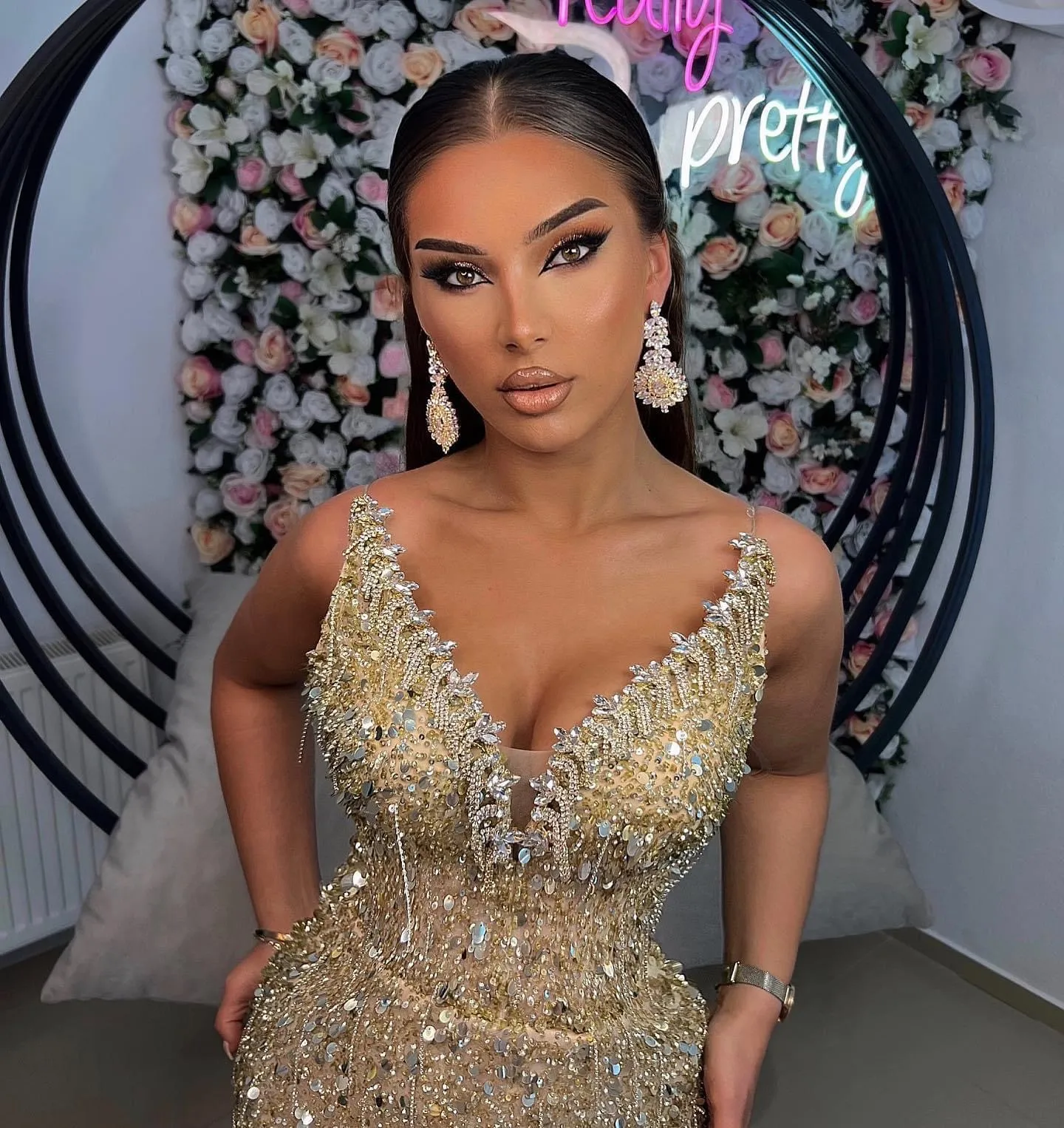 Gold Sheath Graduation Dress Floor-Length Sequined Lace Spaghetti Strap  Formal Prom Gown with Crystal Embellishment from Dhgate Graduation Dresses  - price 149.22