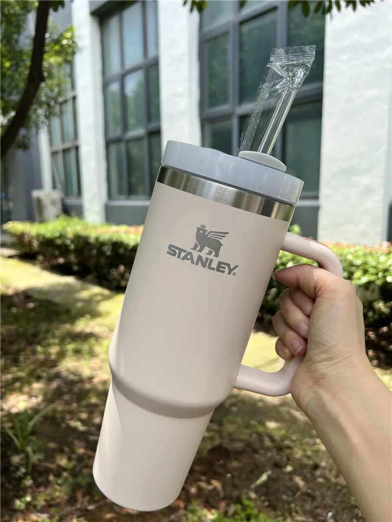 Custom Logo Wholesale Adventure Quencher Stainless Steel Powder Coated  Double Wall Vacuum Insulation Travel Mug 20oz 30oz 40oz Tumbler with Handle  Straw - China Tumbler and Stainless Steel Tumbler price