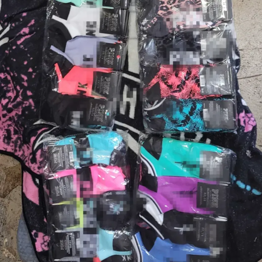 Wholesale With tags Pink Black Socks Adult Cotton Short Ankle Socks Sports Basketball Soccer Teenagers Cheerleader New Sytle Girls Women Socks By sea