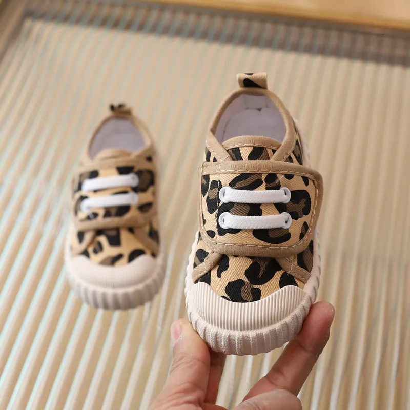 Athletic Outdoor Children Canvas Shoes Fashion Classic Soft Bete Boys Sneakers Girls Casual Skate Leopard Mönster 230608