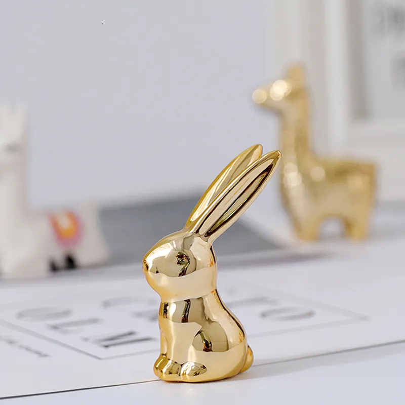 Oggetti decorativi Figurine Cute Gold White Rabbit Sheep Ceramica creativa Ornamento Lovely Alpaca Table Home Decoration Office Desktop Decor 230608