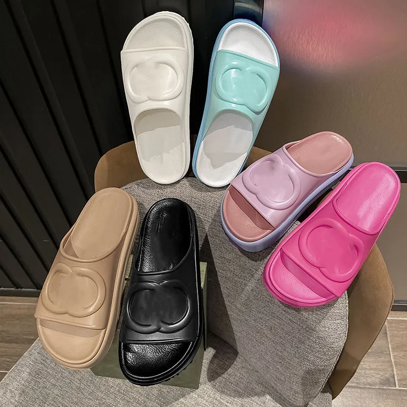 Con las zapatillas de diseño de la caja G de las zapatillas Gglies zapatillas de lujo diseñadores de la marca de la marca Sandalias de mujeres, la plataforma hueca, la plataforma de sándalo de la mujer, la delantera de la mujer, la encantadora C07N